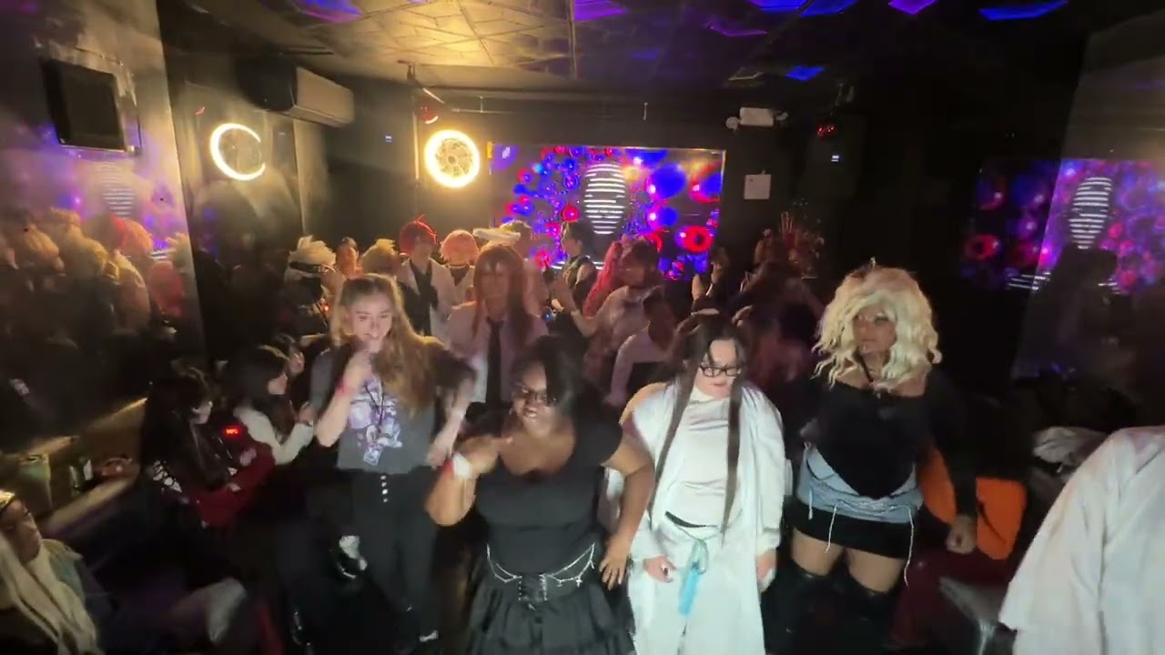 Kpop Random Dance in Cosplay Party 01/03 pt.2