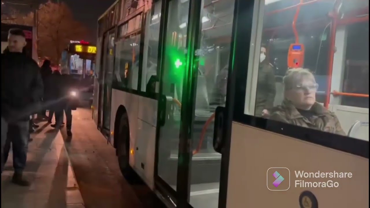 Autobuze STB la Piața Unirii 1