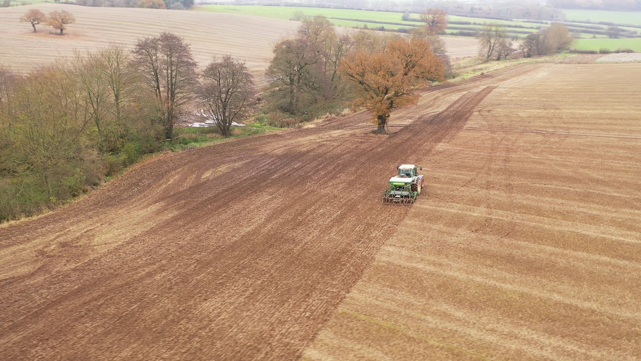 Fendt 512c direct drilling winter wheat with Simtech T-Sem direct drill & Sulky seed metering