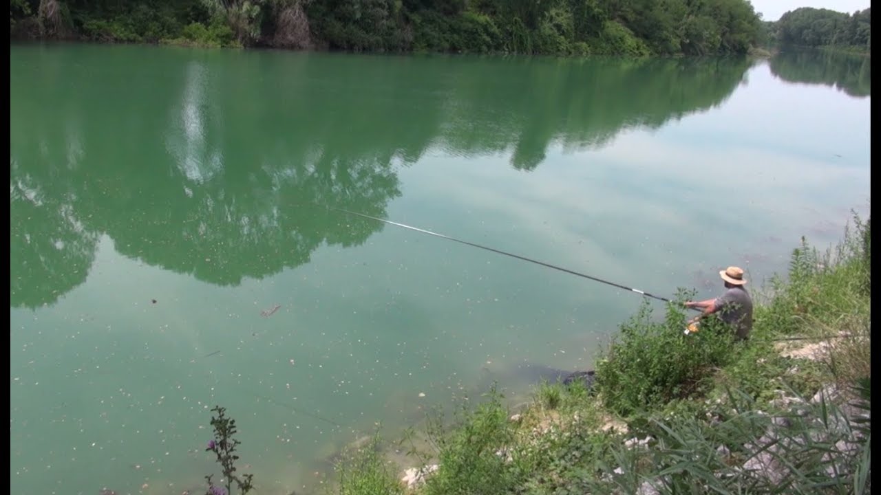 A pesca con la canna fissa