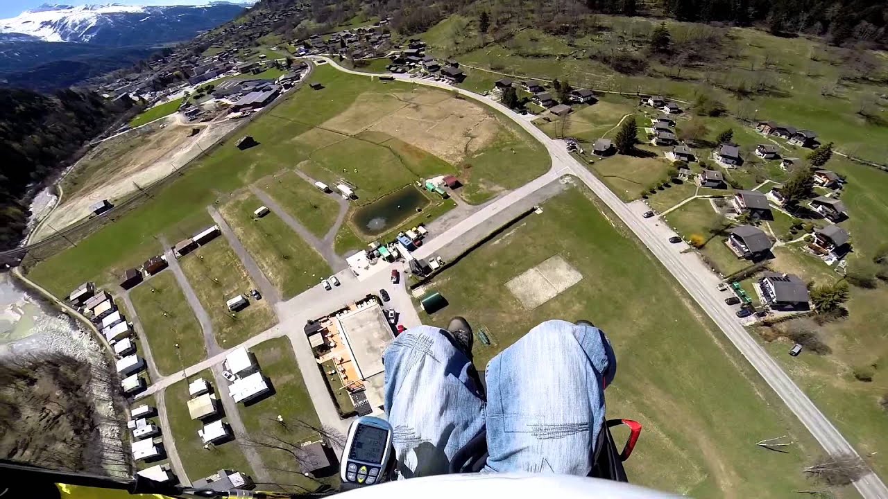 Turbulente Gleitschirm-Landung