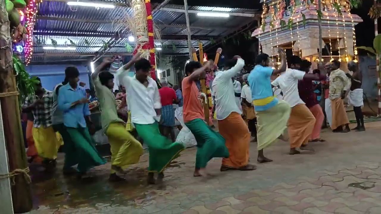 ஊஞ்சலூர் மாரியம்மன் கோவில் திருவிழா 9 ஆம் நாள் மாரியம்மன் கோவில் ஆட்டம் சாட்டை அடி வாங்குதல் 25.3.25