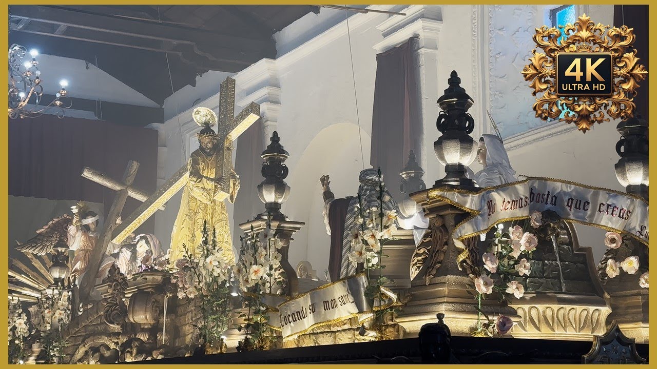 Salida de la Procesión de Jesús Nazareno de la Dulce Mirada