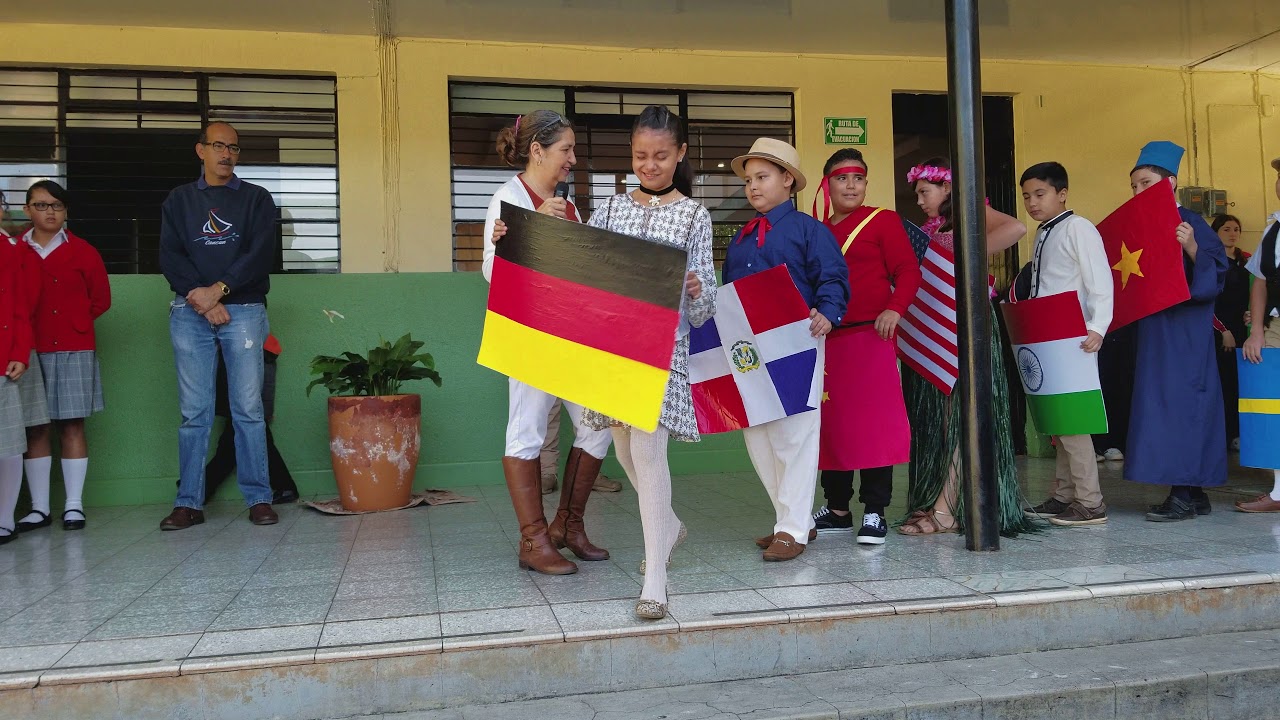 Desfile de Banderas en conmemoración a la ONU