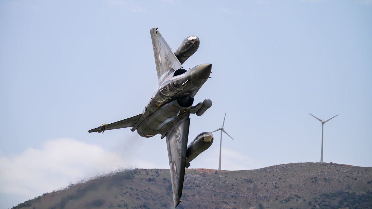 Mirage, F/A-18, F-16, Tornado, Su-30 и другие– Захватывающий пролет на малой высоте на Iniochos 2025