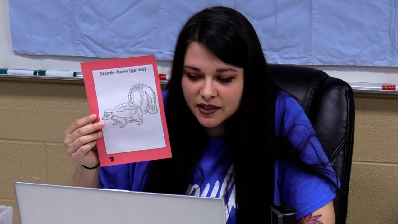 Students learn words of the Creek language