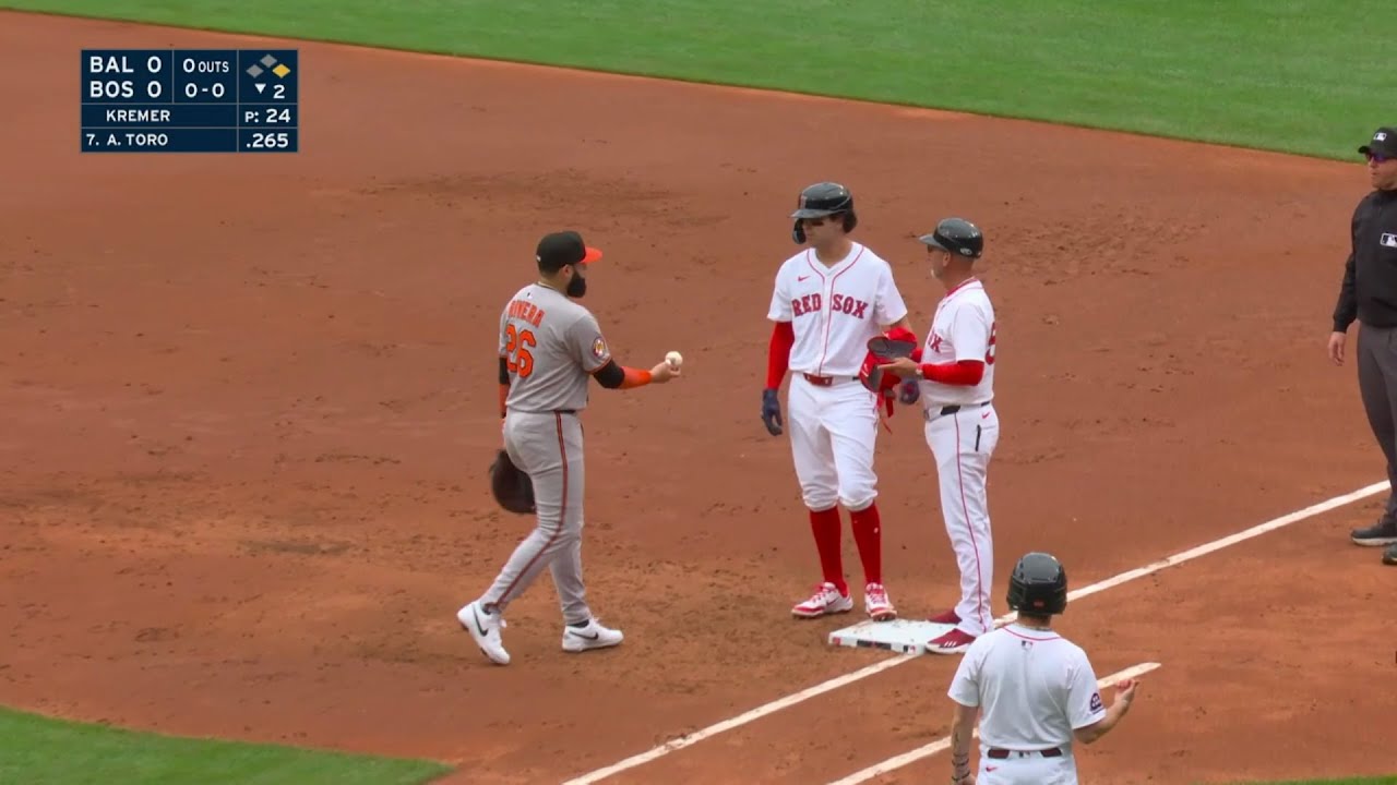 Marcelo Mayer's 1st Major League hit is a solid line drive to the opposite field!