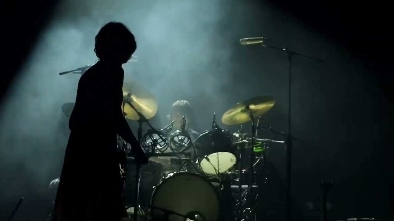 Bow Down - Geese. Live at the Eventim Apollo, London. 25/03/26. ‪@Geeseband