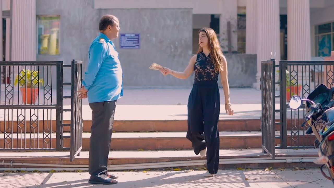 Guard Ne Paise Muh Par Maare || Vinay Sharma