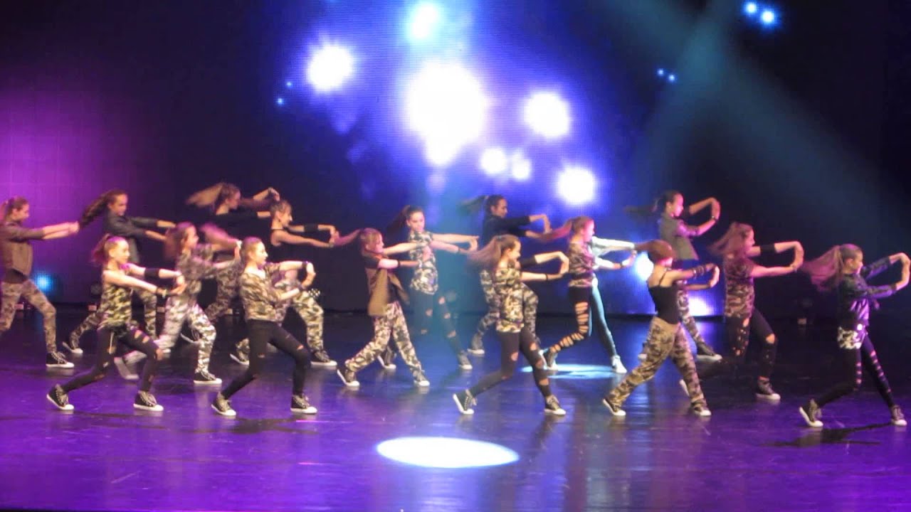 Can´t hold us- jumbo dance show