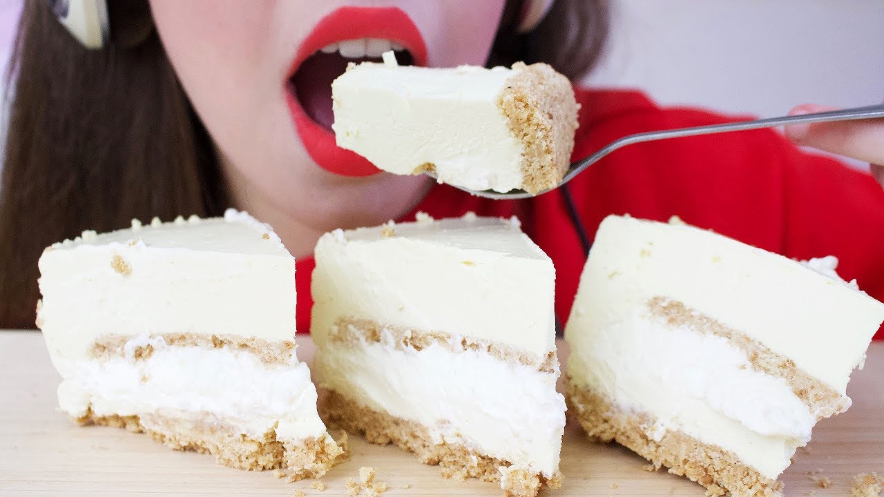 ASMR VANILLA CHEESECAKE Eating (SOFT Eating Sounds) No Talking 치즈 케잌 리얼사운드 먹방