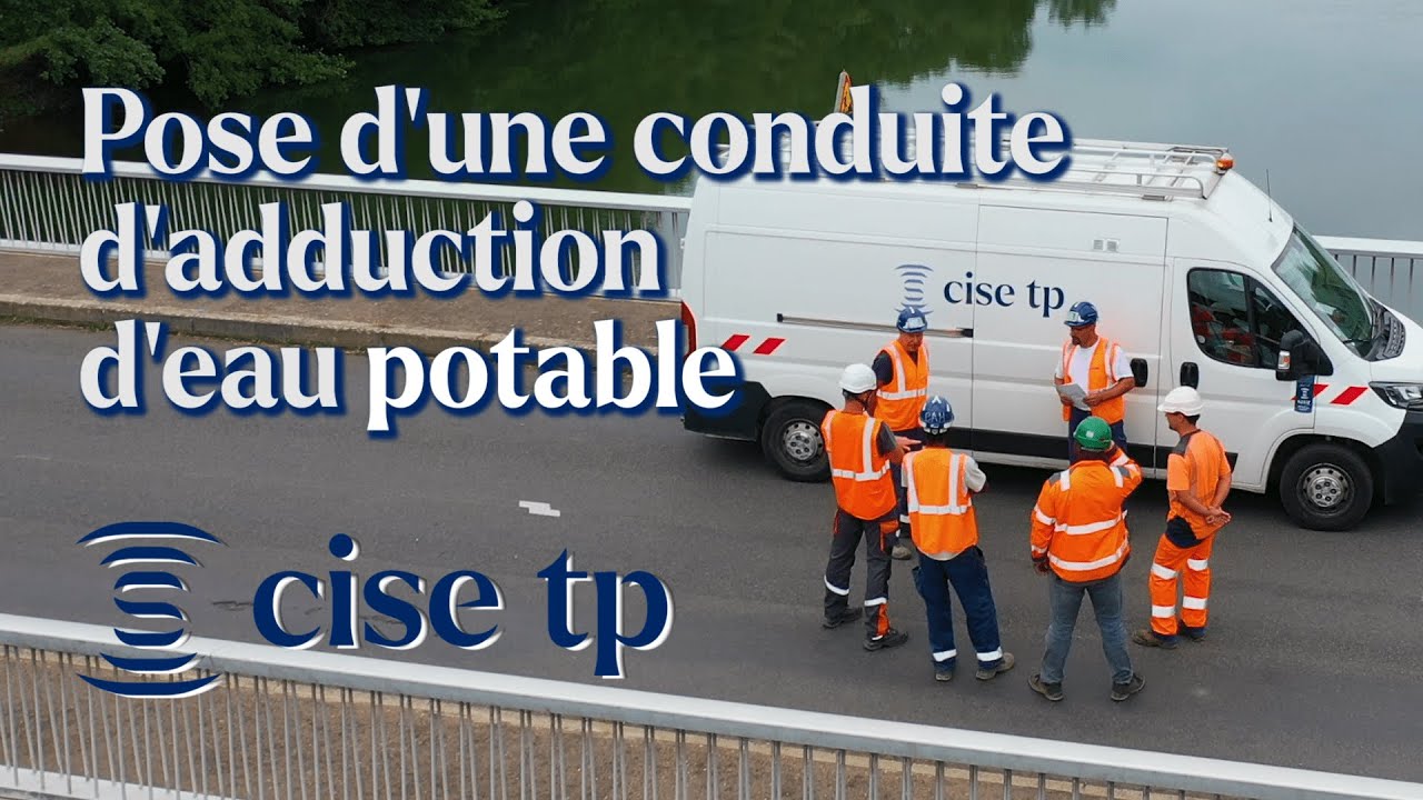 Pose d'une conduite d'adduction d'eau potable sur le pont de Lézigné - Cise TP