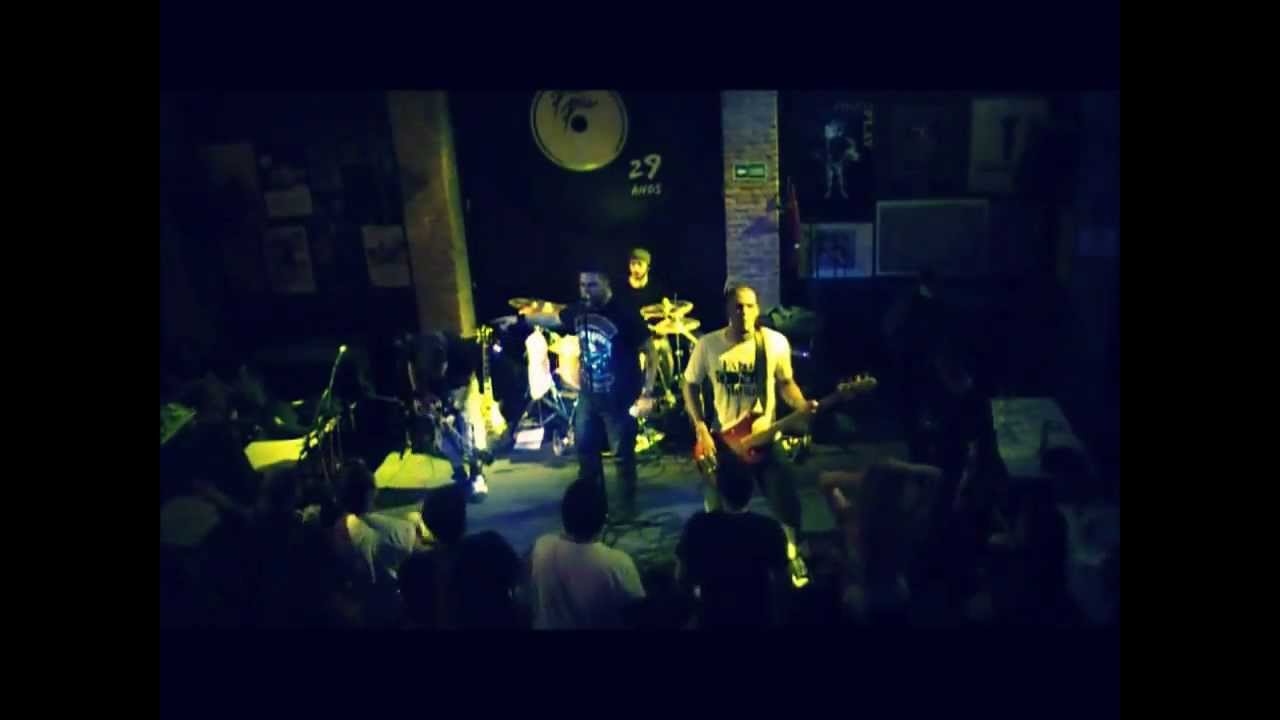 Grungeria - Even Flow - Pearl Jam cover ao vivo no Café Piu-Piu