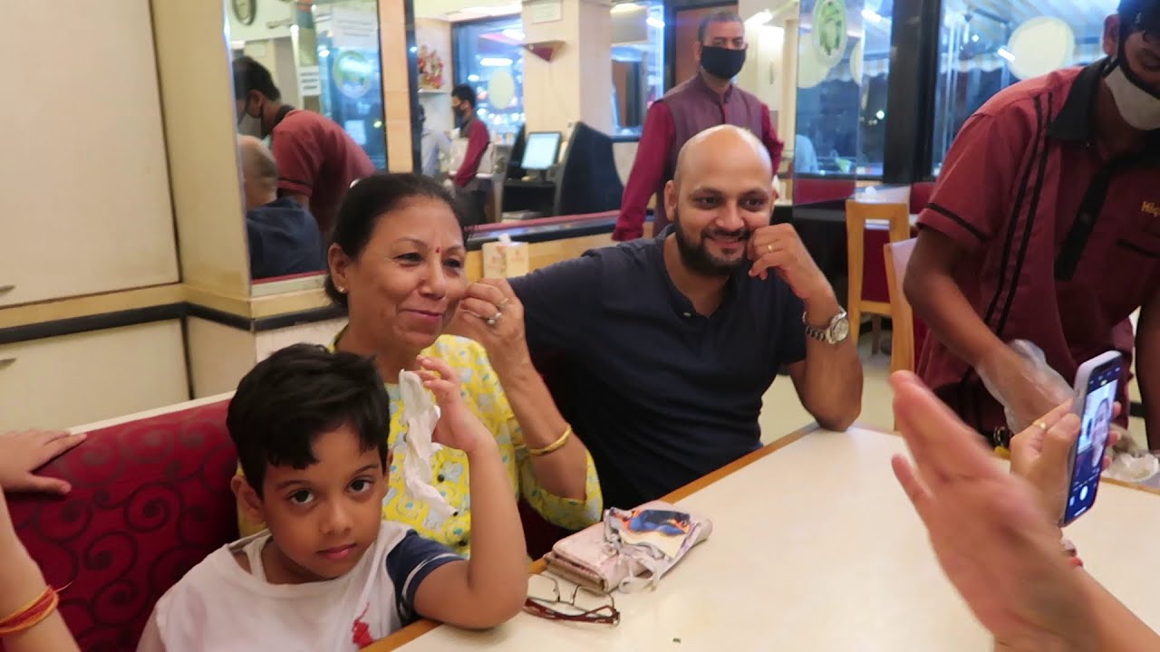 Batao Bill Kisne Diya?😂... Lokhandwala | High Point | Life with Seemaa