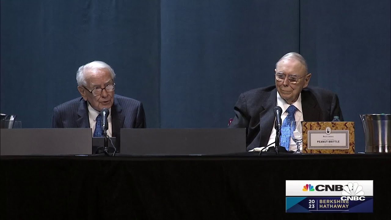 Buffett shares story on when he hired Ajit Jain: I knew I had struck gold