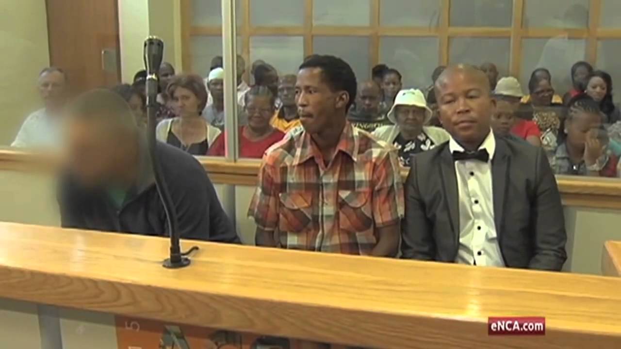Lootings cops remain in custody