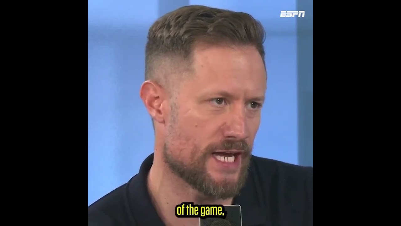 Louis van Gaal's strict rule that all United players had to follow 👀