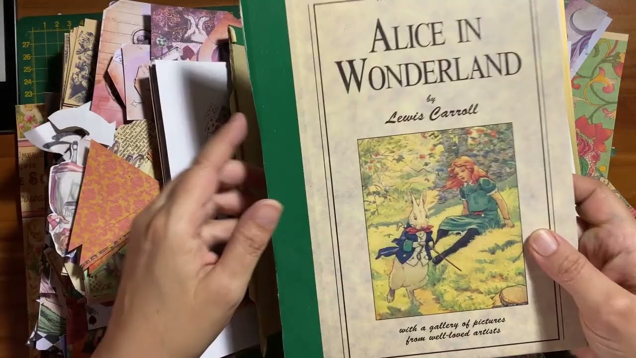 Alice in Wonderland - Intro & Signature 1