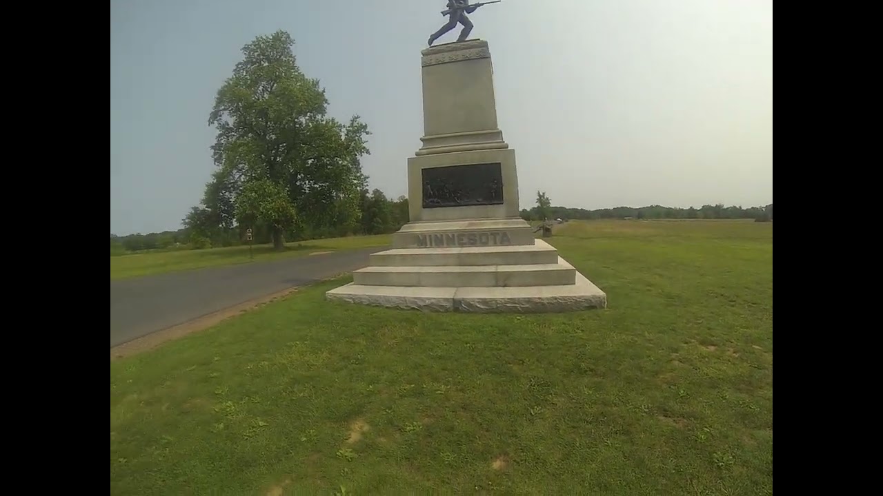 THE FIRST MINNESOTA AND PENNSYLVANIA STATE MONUMENT ON CEMETERY RIDGE AT GETTYSBURG NATIONAL PARK
