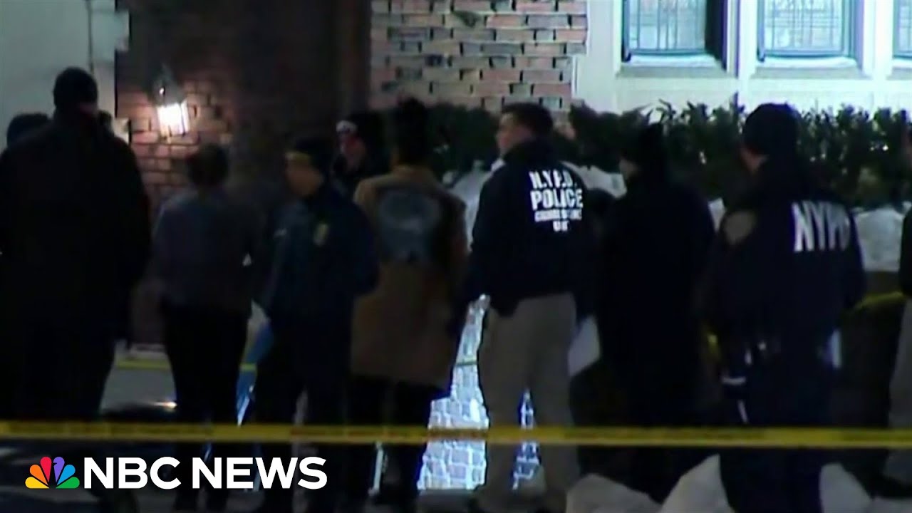 Car rams into Jewish center in Brooklyn