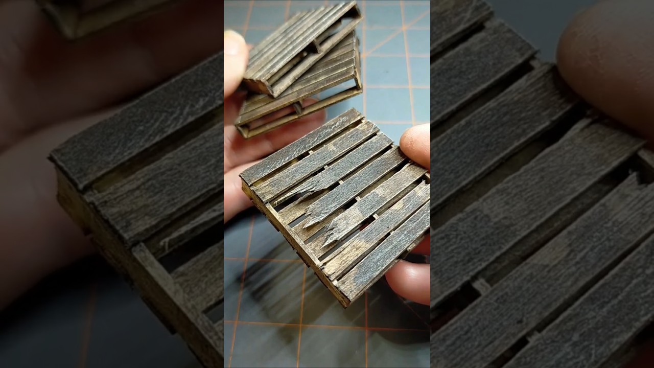 DIY miniature pallets #diy #mini #craft #diycrafts
