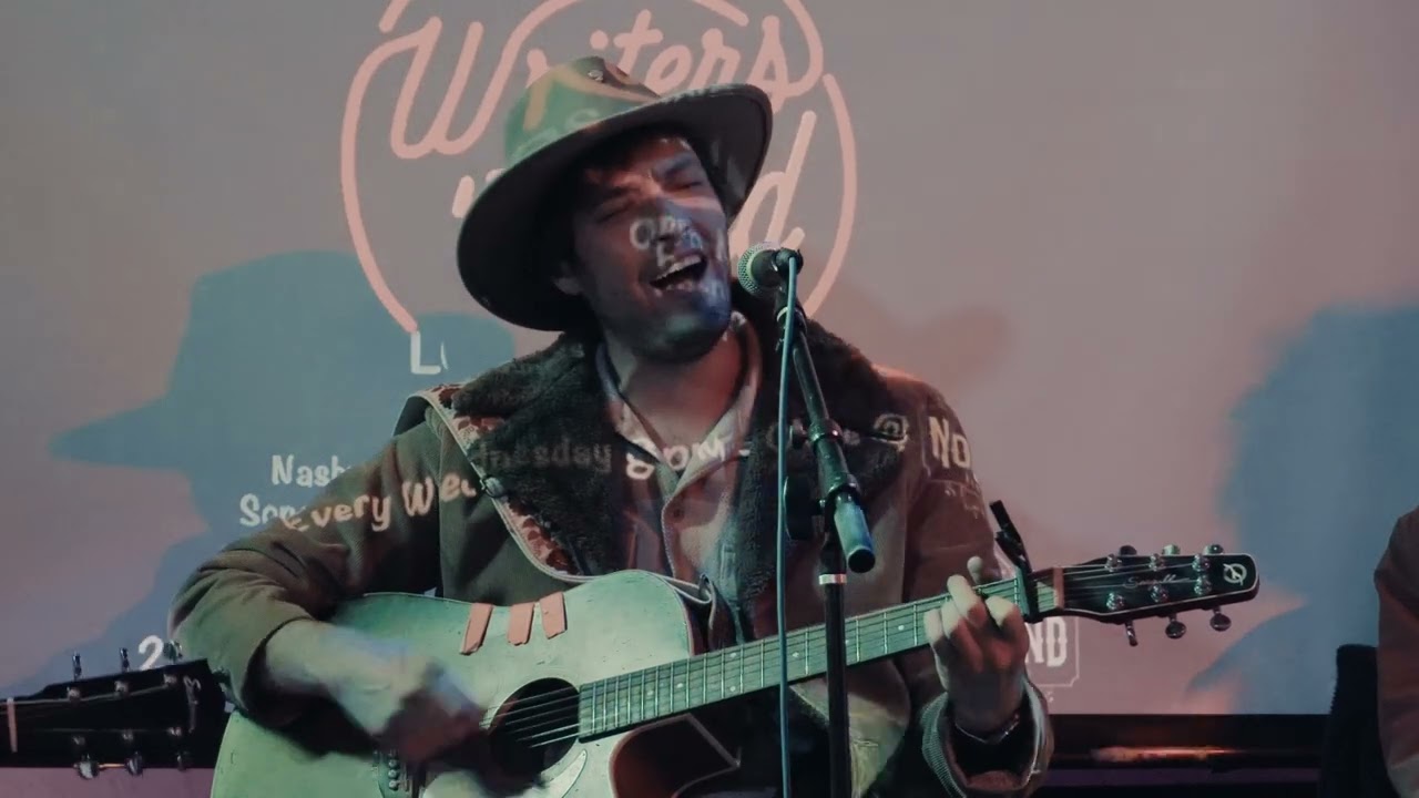 'My Way Outside' - Charlie Moon LIVE @ Writers 'Round: Los Angeles