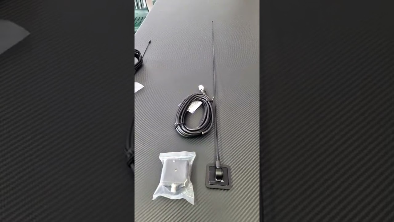 Glass Mountable Antenna