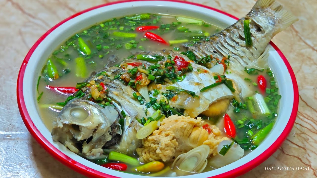 ស្ងោរជ្រក់ត្រីឆ្ពិនតាមបែបអ្នកបាត់ដំបង ឆ្ងាញ់ណាស់ធ្លាប់ញ៉ាំទេ? តោះមើលវិធីធ្វើ Delicious food channel