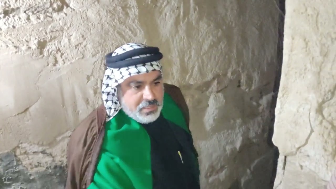بعظ من بيوتات الساده ال عزام الحسينيه في محافظة النجف الاشرف  المتحدث عميدهم اليوم السيد ثابت العزام