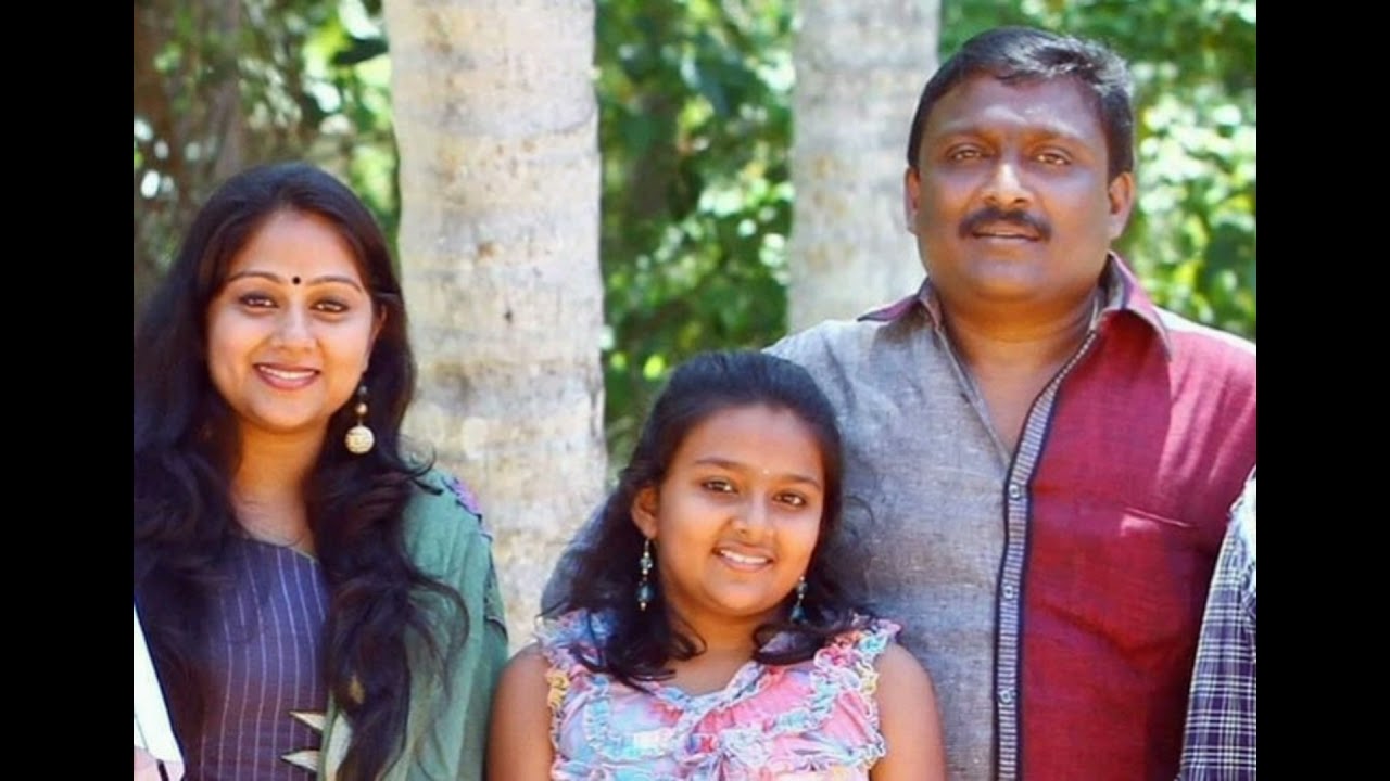 chippy renjith family photos