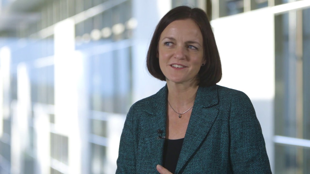 Blockchain - Interview Iris Grewe, Partner Financial Services BearingPoint (EN)