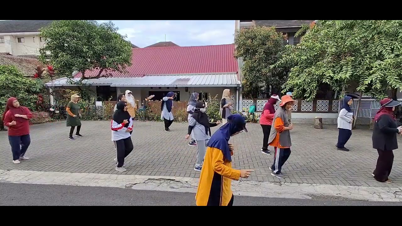 Senam ceria, secerah mentari pagi..🌤️  