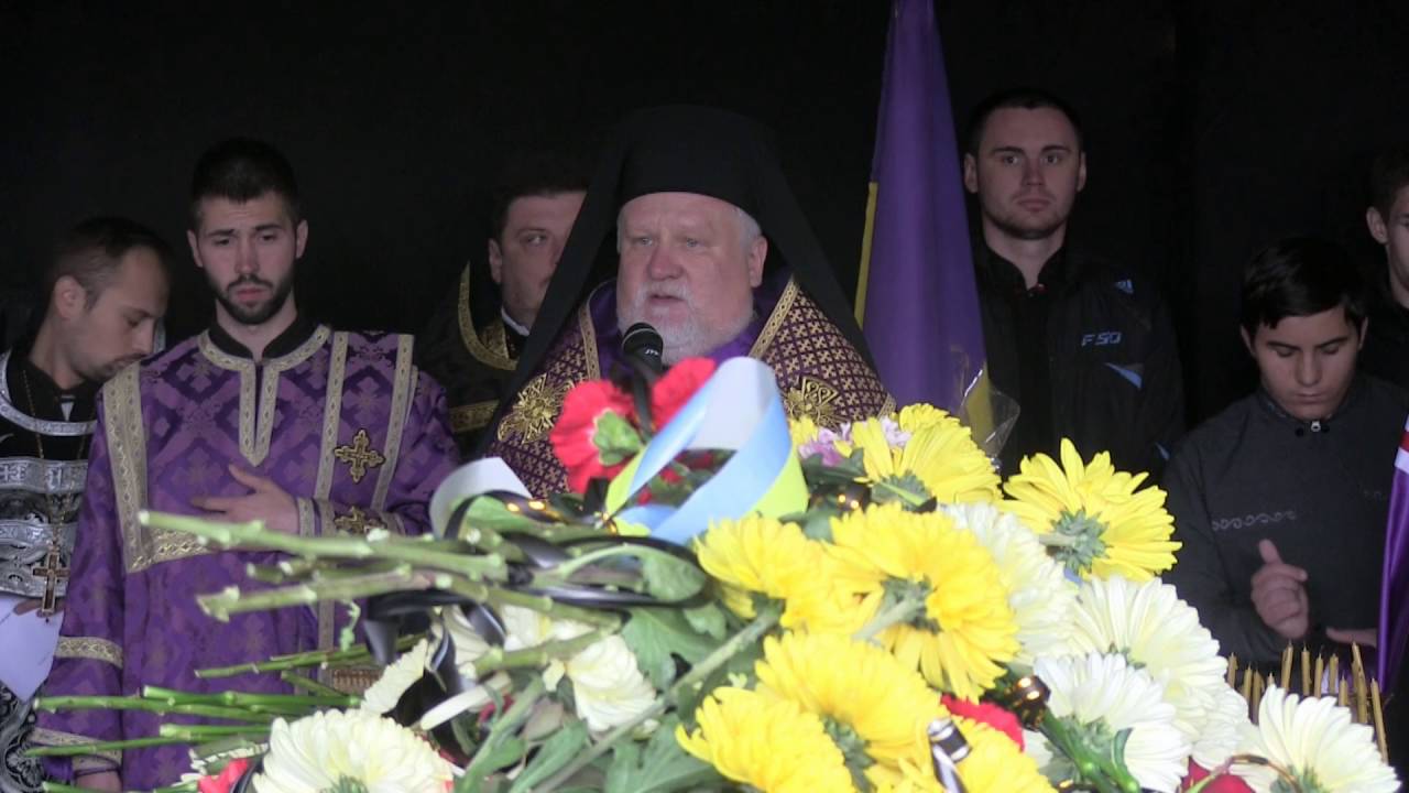 Слово єпископа УАПЦ Віктора (Бедь) на похороні українського воїна. м. Ужгород, 12.10.2016 р.