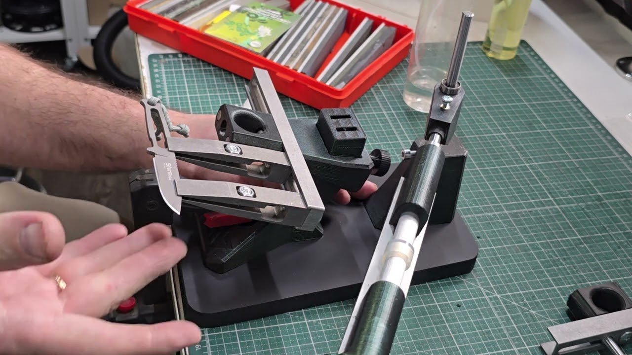 Заточка ножа Sturm Mini PGK TW от Kizlyar Supreme на ЗУ ФОТОН