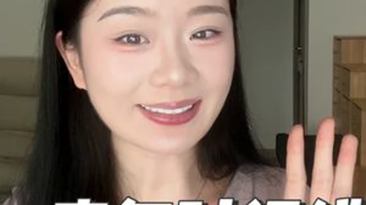 曾经让我哭过的事，现在我也能笑着把它说出来啦，回头看 轻舟已过万重山，纵使大家遇到困境时流过很多眼泪 我也希望你不要觉得 自己是个差劲的人，变好的路上会痛苦会流泪 是正常的，祝我们都好 #日常v...