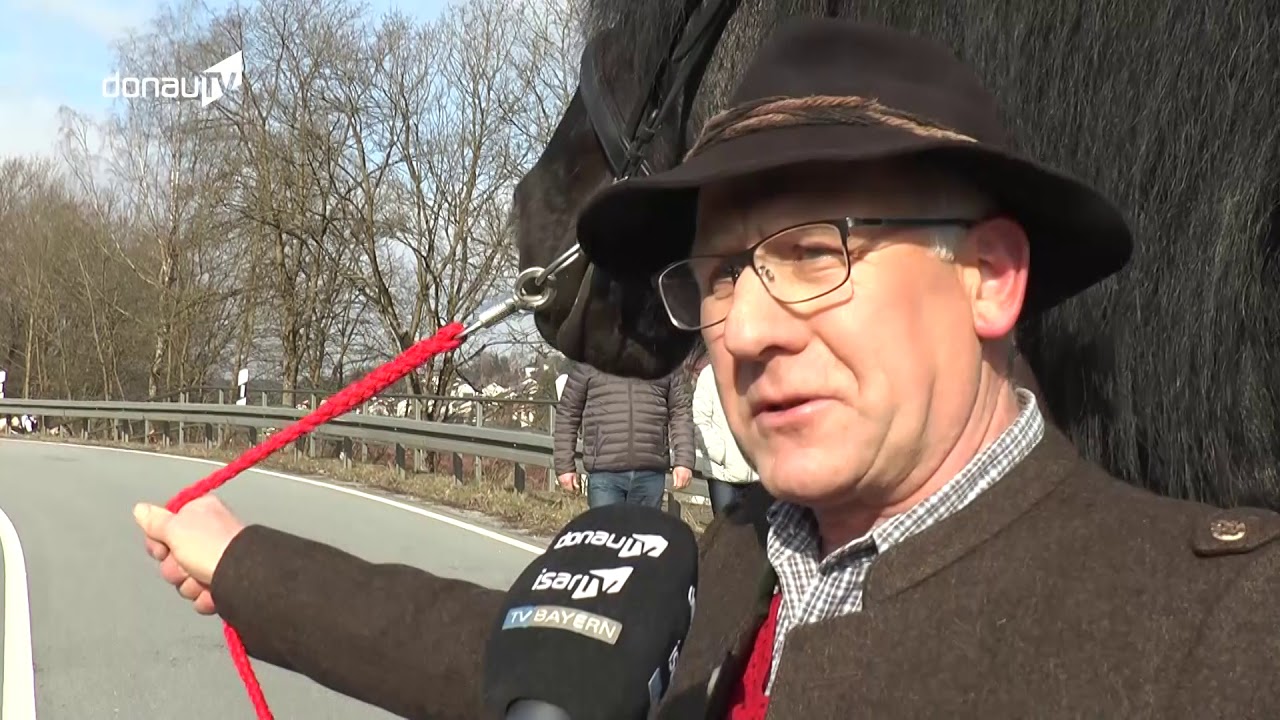 Lange Tradition – Regener Osterritt lockt tausende Besucher in die Bayerwaldstadt!