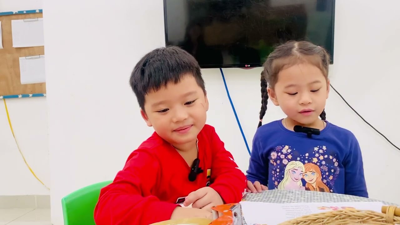 Test ngày 7/11 lớp DT2 - Unit 1: Gia Phúc & Ngọc Như