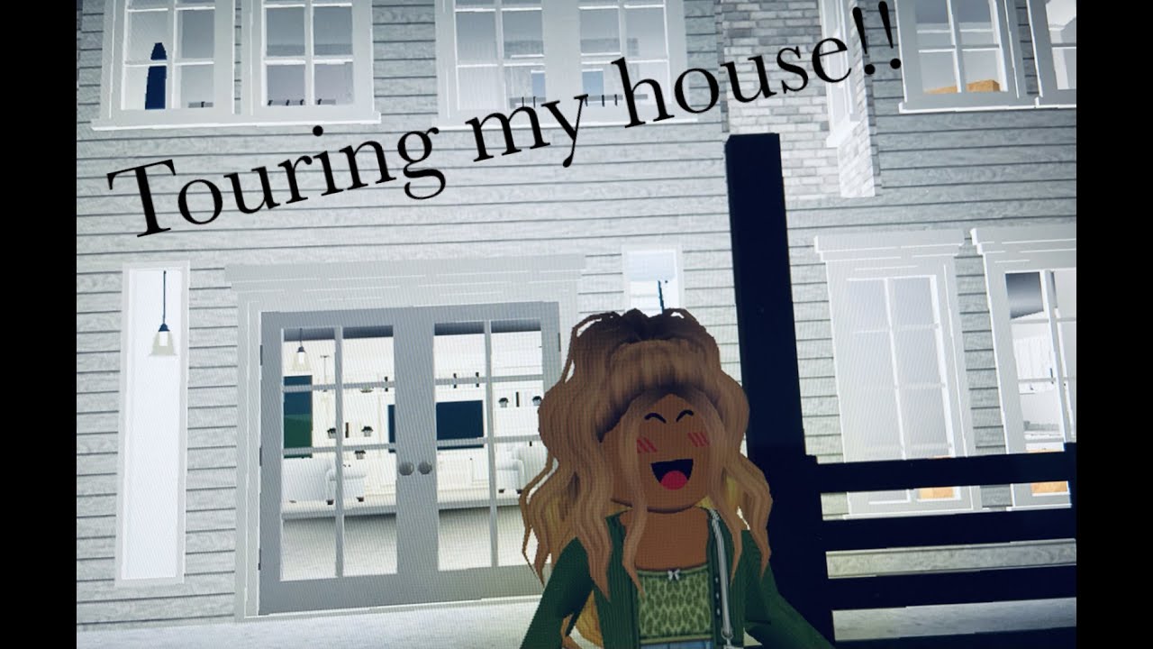 Touring my new house|Undecorated