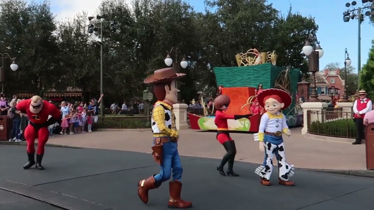 Debut of Disney Adventure Friends Cavalcade at Magic Kingdom!! February 11, 2022