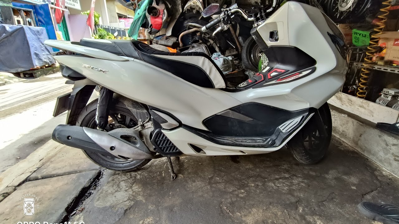 bongkar body pcx150 gabung yang mau tau caranya yang aman