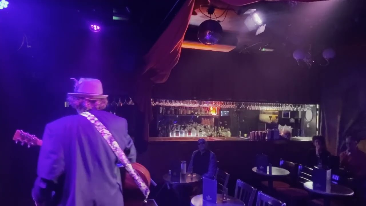 Phoenix Arts Club Song Made with the Audience // Wilde Songwriting