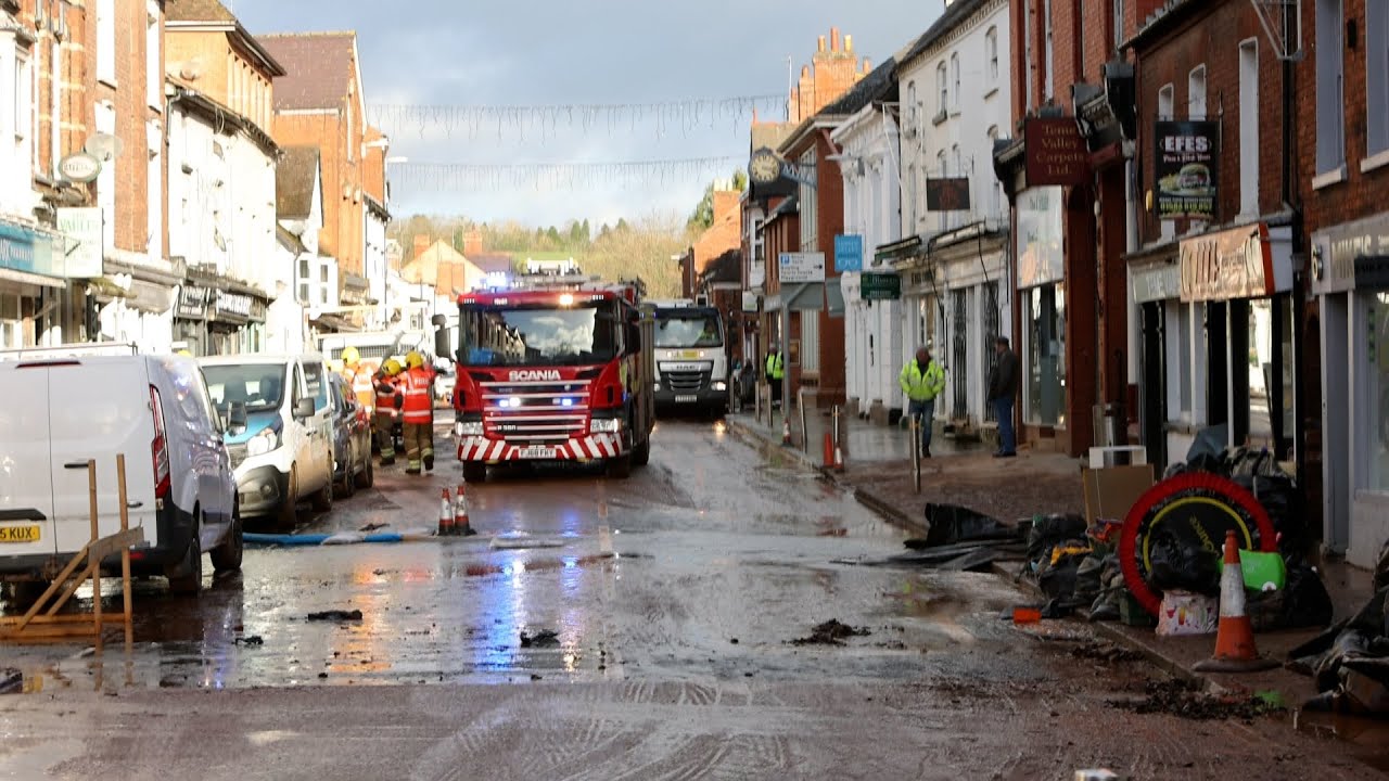 Clean-up operation begins in Tenbury Wells after Storm Bert flooding | SWNS