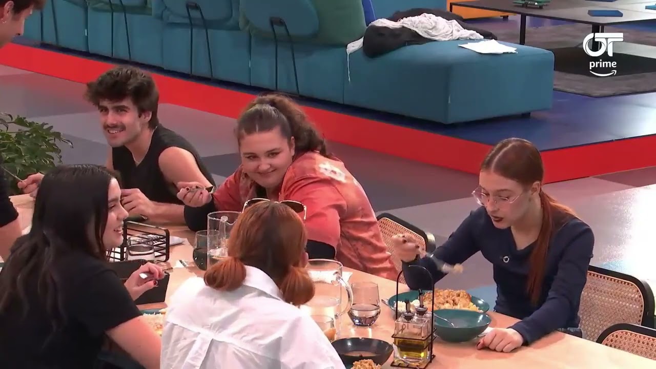 cena 4 de enero - chiara y violeta