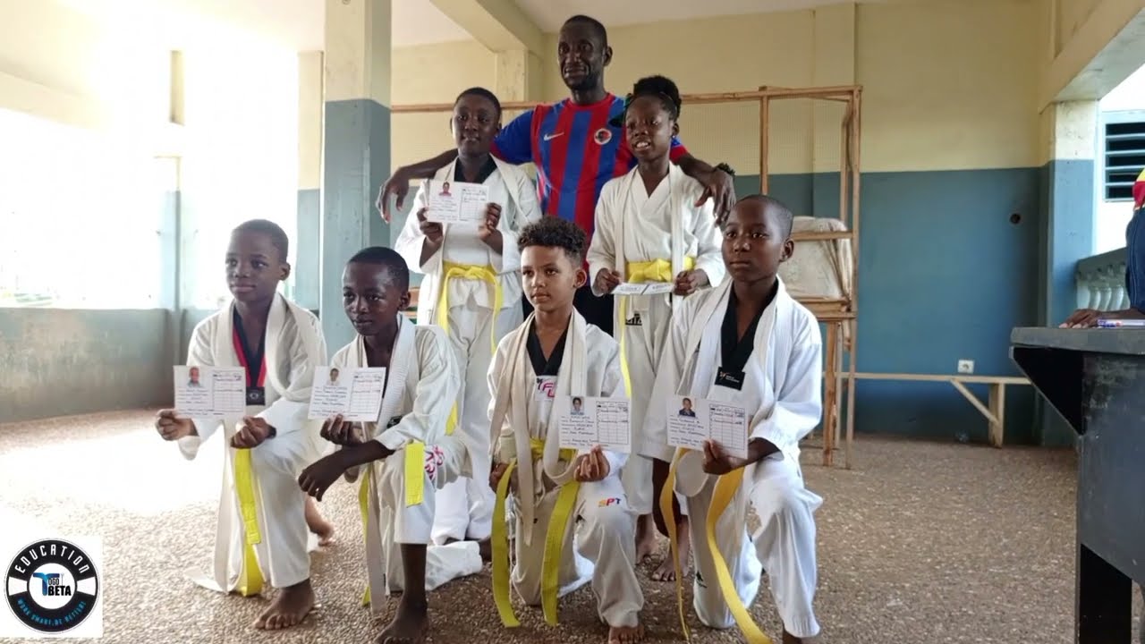 Les vertus du Taekwondo expliquées aux enfants du cours primaire