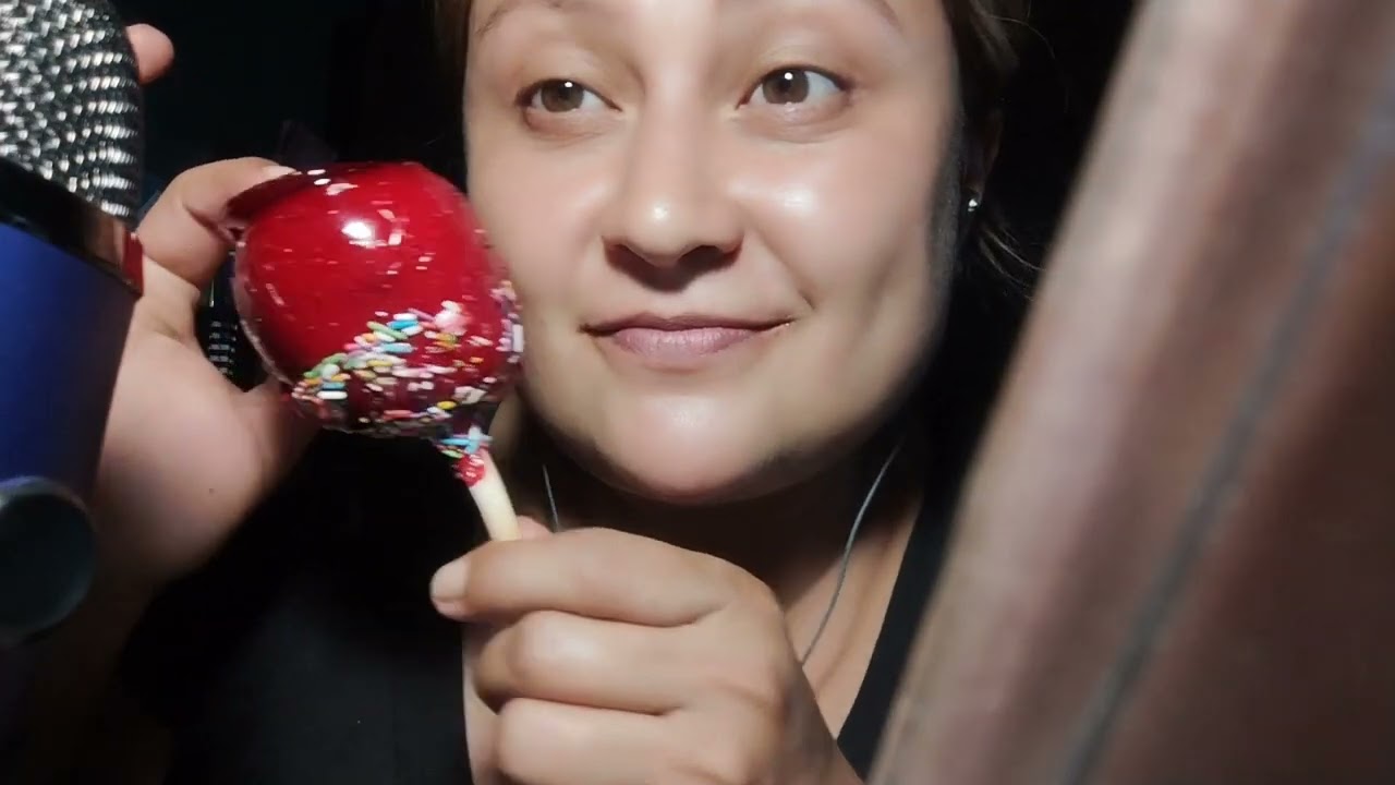 ASMR comiendo manzanas de caramelo 🍎🍎