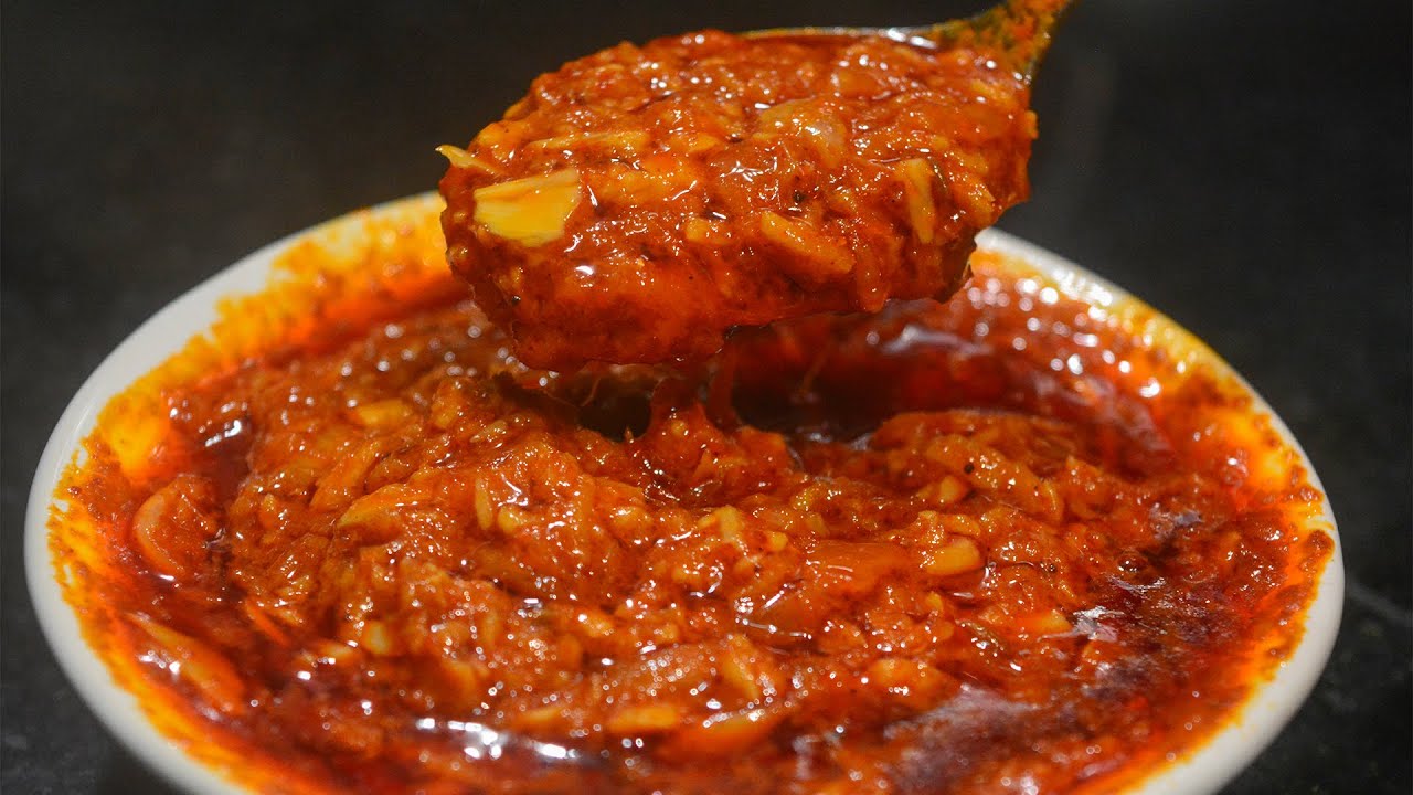 तोंडी लावण्यासाठी अशी झणझणीत चटणी करून पहा | Spicy Chutney | Latika Nimbalkar