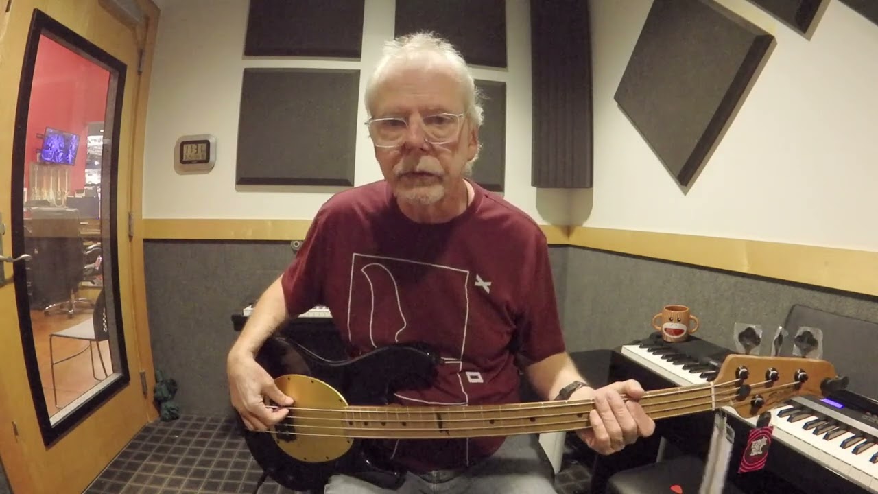 Подпись Пита Венца: Sterling от Musicman Bass