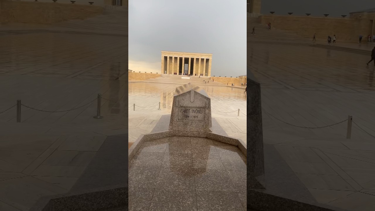 Yağmurlu bir Ankara da Anıtkabir  