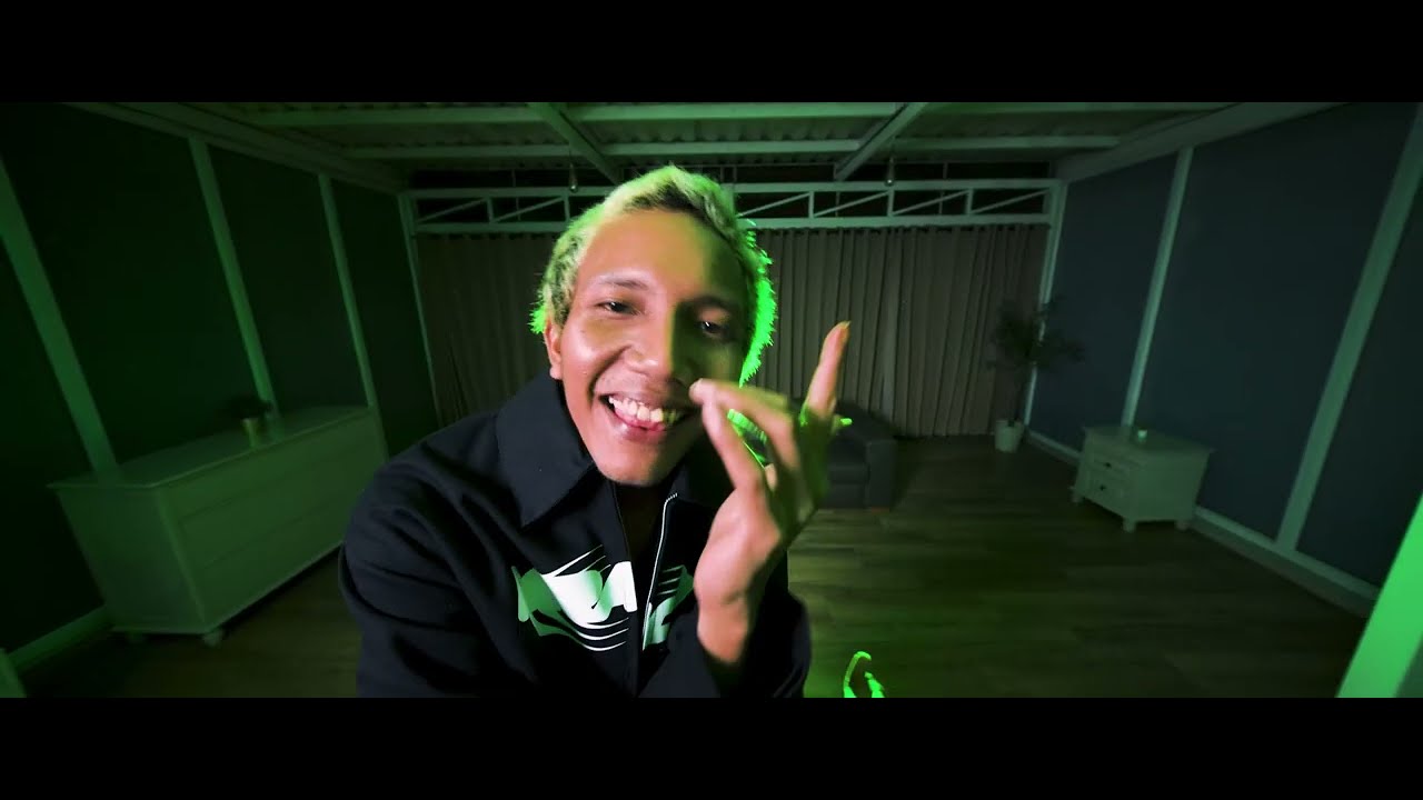 shamey, joanelune, GunZ - BAPER (Music Video)