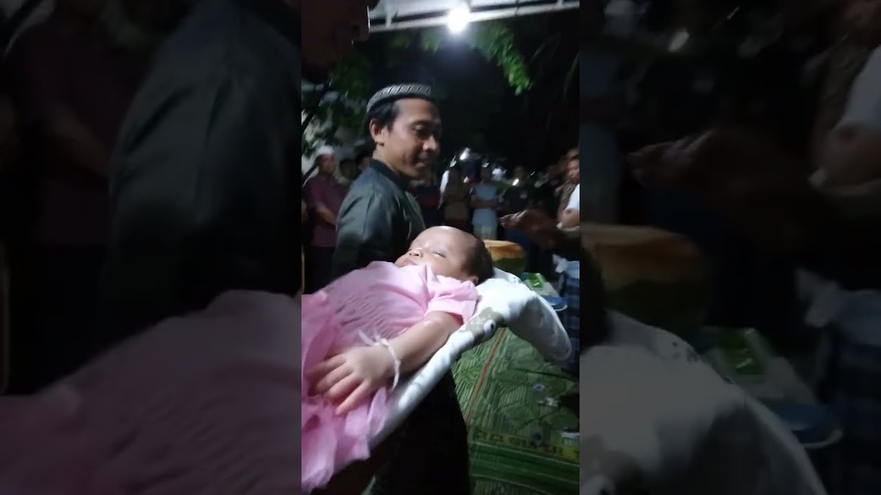 Alhamdulillah wasyukurillah,acara aqiqahan putri kami berjalan lancar,walau sedikit di landa hujan,